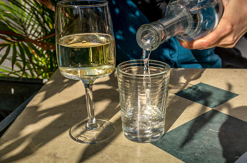 Role modelling alcohol consumption